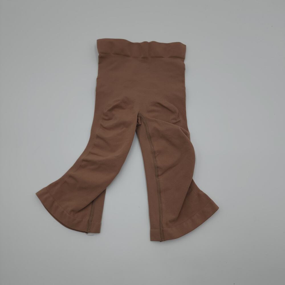 Skims Seamless Sculpt Mid Thigh Shorts in Tan Size S/M